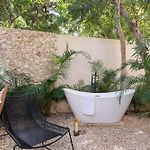 Chic Villa-Apartment In Aldea Zama, Private Pool & Security