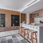 Nuju Rentals - Luxury Apartments With Pool Jacuzzi And Sauna