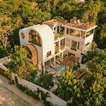 Casa Tira - Your Luxury Jungle Mansion In Tulum