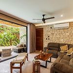 •| Condo Boutique Swim Up En Tulum P/6 • Naaj Tun•