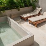 Jungle Ph Private Rooftop & Plunge Pool Ac Wifi