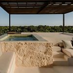 Wabi-Sabi Jungle Villa - 2 Pools, Gym & Zen Room