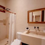 Stylish 1Br Retreat In Holistika With Private Pool