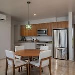 Beachfront 2Br Condo, Private Pool & Tankah Bay