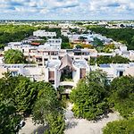 Modern Penthouse With Jacuzzi In Tulum, 2 Bedrooms