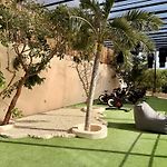 Boho Chic 2Br With Swim-Up Pool Near The Beach