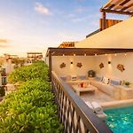 Casa Vibe Ph- Private Rooftop - 3 Balcony - Pool