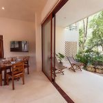 Private 9Br Luxury Compound With Private Plunge Pools