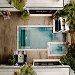 Casa Don Rey - Tulum\'S Largest Mansion - Villa
