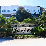New! Yaxxlum 2Br, Pool, Jacuzzi Hotube Heushaven