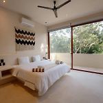 Luxury 2Br Retreat With Private Rooftop - Holistika