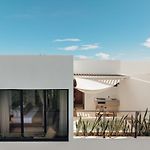 Elegant Duplex With Rooftop Jacuzzi In Tulum