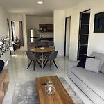 Comfortable 2BR Condo pool&gym