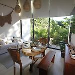 Luxury Jungle Loft, 7 Pools, Rooftop Panoramic View, Beach Shuttle, Fast Wifi