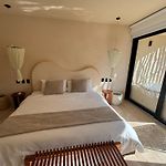 Loch Tulum By The Spot Rentals