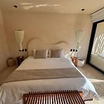 Loch Tulum By The Spot Rentals