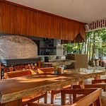 Niik Tulum