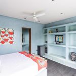 Turquoise Prive