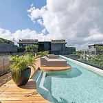 Humana By Waves