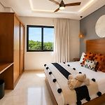 Jungle Guardian - Rooftop Pool & Beach Club
