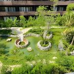 Jungle Guardian - Rooftop Pool & Beach Club