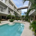 New Villa With Bathtub And Jacuzzi