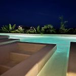 New Villa With Bathtub And Jacuzzi