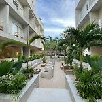 New Villa With Bathtub And Jacuzzi