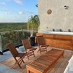 Beachfront 3Br Condo With Private Rooftop And Lounge Pool, Tankah Bay