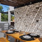 Mayan Culture Villa With Rooftop Pool