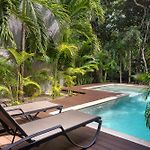 Mayan Culture Villa With Rooftop Pool
