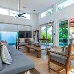 Beachfront Paradise With Private Pool Ocean View Full Kitchen & Shaded Patio - Villa Mandala