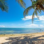 Oceanfront Home With Beach Access Pool Balconies & Waterfront Hammocks - Villa Sol