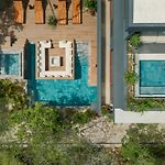 Luxury Jungle Villa With Private Pool & Jacuzzi