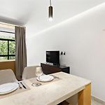 Lovely Studio By Majestic Homes