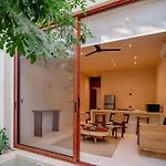 Stylish 1Br Retreat In Holistika With Private Pool