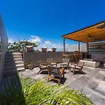 Luxury Beachfront 3Br Appartment