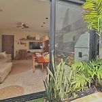 New Jungle Retreat 1Br2Ba Garden Private Pool