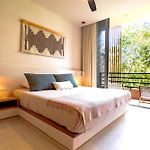 Lavish New Studio-Resort Style Complex