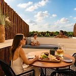 Luxury Tropical Ph Private Pool