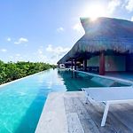 Chic Retreat With Wellness Amenities