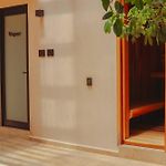 1St Flr Chic Jungle Studio - Priv Pool Steam & Gym