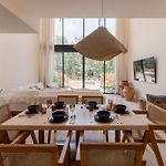 Private Oasis Mistiq, Rooftop Pool, Beach Shuttle