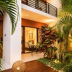 The Strabon Tulum