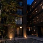 Romantic Jungle Studio, Rooftop Pool & Lounge