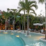 Aflora Quartz Loft Beach Club Access