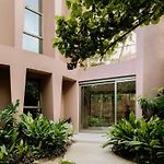 Aflora Quartz Loft Beach Club Access