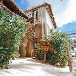 Dune Boutique Hotel Located At The Party Zone (Adults Only)