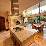 Stunning 4Br Villa With Private Pool La Veleta Retreat