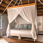 Playa Mambo Eco Cabanas